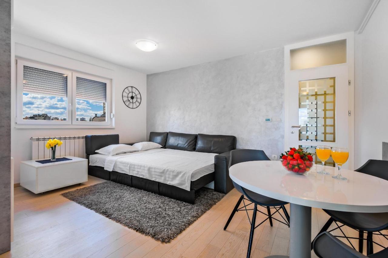 Apartment Zagreb, 0-24, Self Service Check-In, Free Parking Exterior foto